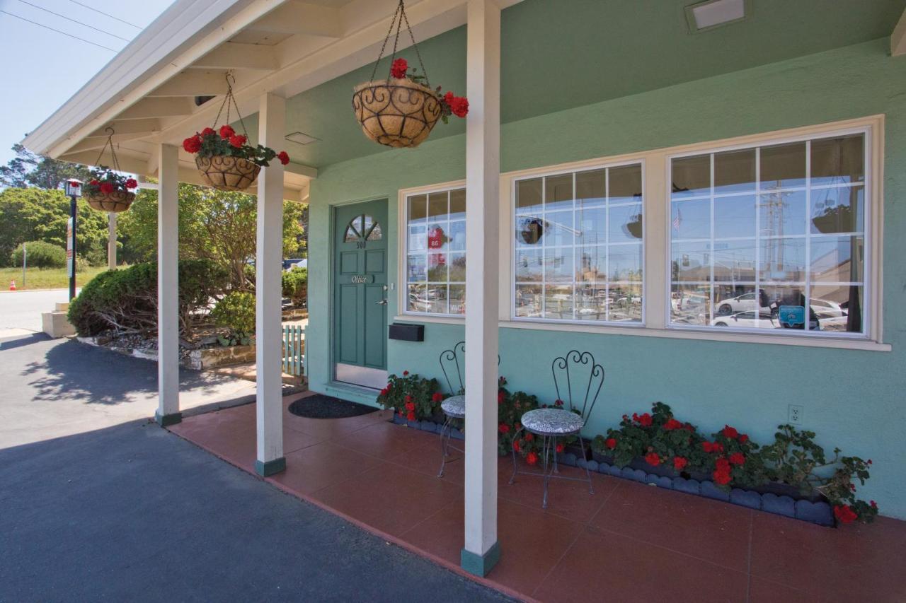 Villa Franca Inn モントレー エクステリア 写真