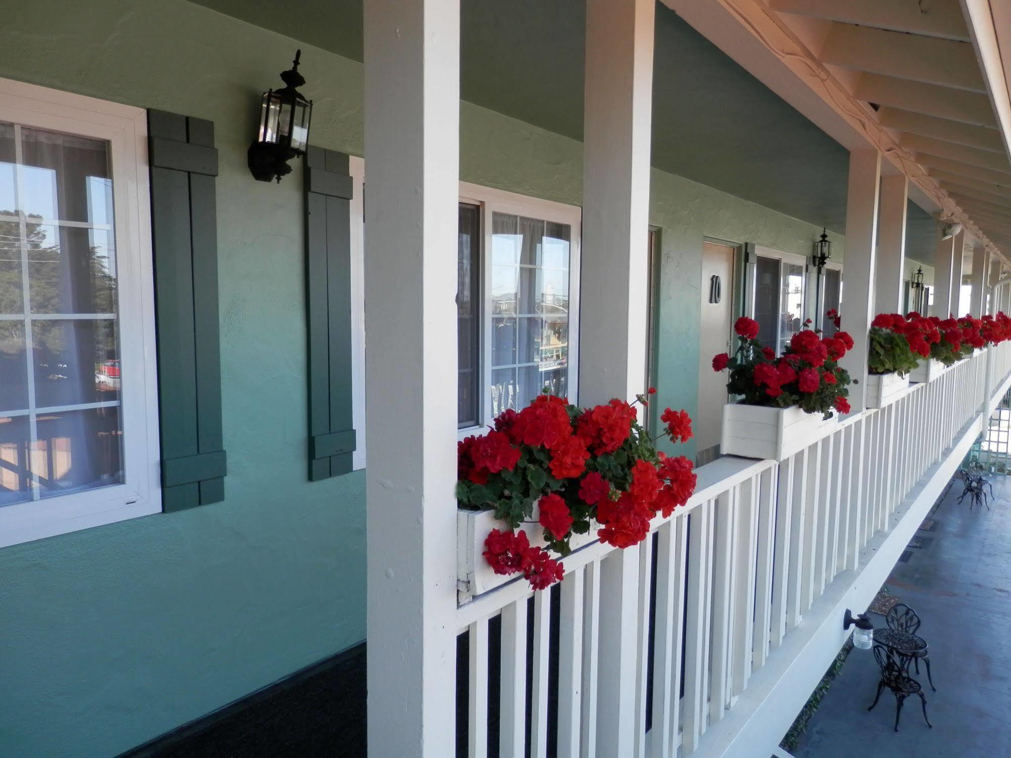 Villa Franca Inn モントレー エクステリア 写真